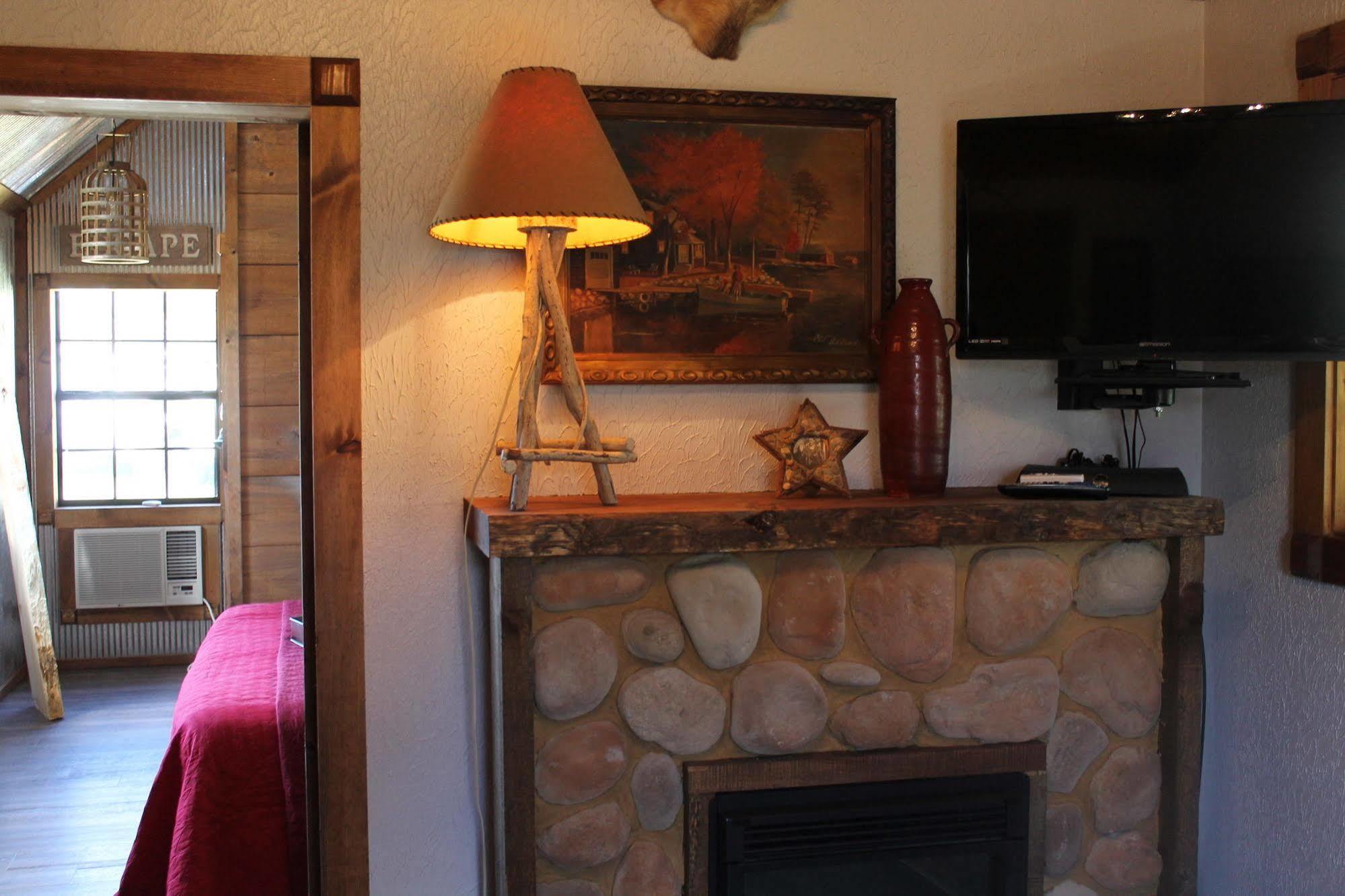 Bear Creek Lodge Cabin Resort Reeds Spring Εξωτερικό φωτογραφία